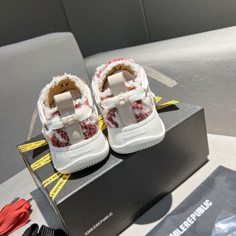 Smilerepublic Canvas Shoes